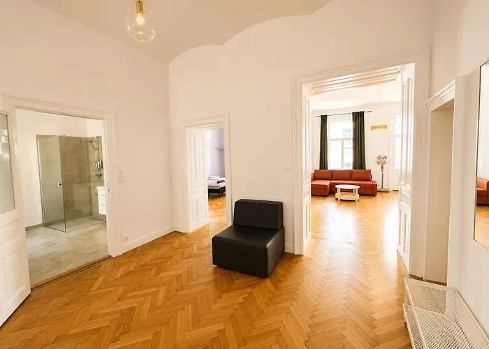 Urban Living Central, Large And Modern Apartamento